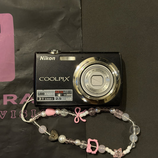Nikon Coolpix S220