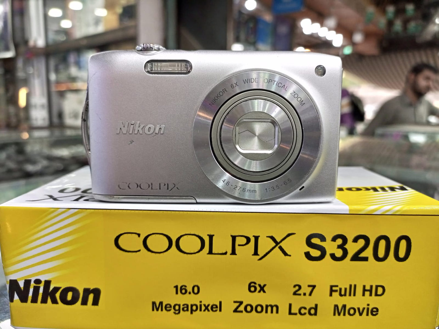 Nikon Coolpix S3200